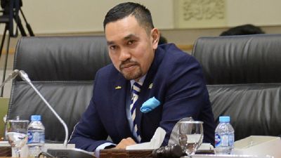 Penggantian Ahmad Sahroni dari Jabatan Wakil Ketua Komisi III DPR