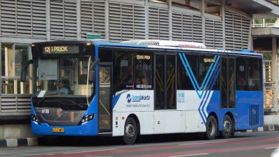 Gangguan Layanan Transjakarta Akibat Aksi Unjuk Rasa di Depan DPR