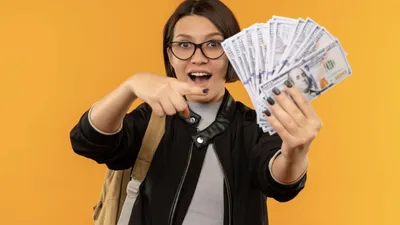 Tips Mengatur Gaji Bulanan dengan Lebih Baik