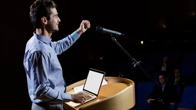 Keterampilan Public Speaking Penting untuk Generasi Muda