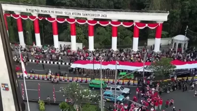 Ribuan Warga Bogor Sambut Kirab Merah Putih di Festival Merah Putih