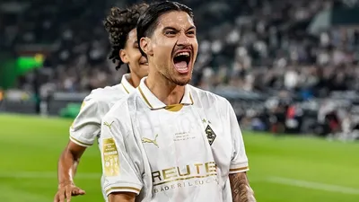 Gol Debut Kevin Diks Bawa Borussia Monchengladbach Menang atas Valencia