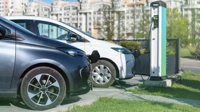 Mobil Hybrid: Solusi Stylish dan Ramah Lingkungan untuk Generasi Muda