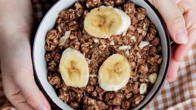 Overnight Oats: Sarapan Praktis dan Sehat yang Sedang Ngetren