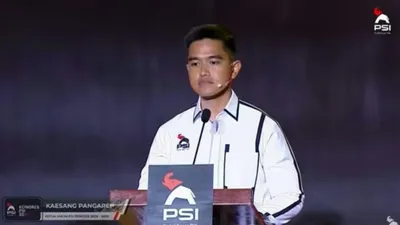 Kaesang Ungkap Makna Logo Baru PSI di Hadapan Prabowo
