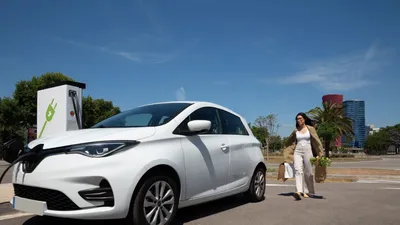 Menggali Keberadaan Mobil Hybrid di Indonesia: Efisiensi dan Tantangannya