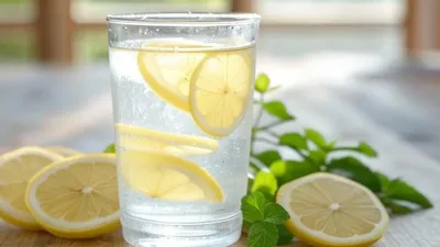 Manfaat Menakjubkan Air Lemon di Pagi Hari