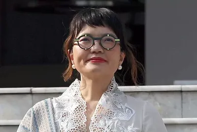 Trump Tangguhkan Visa, Wamen Stella Beber Nasib Studi Pelajar RI ke AS