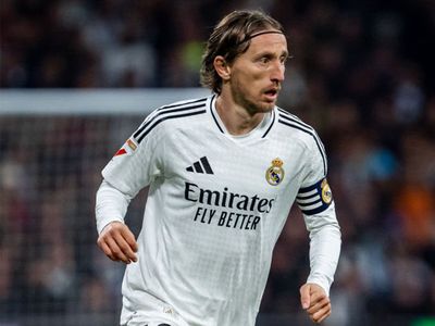 Di Ujung Karier, Luka Modric Serahkan Estafet ke Xabi Alonso