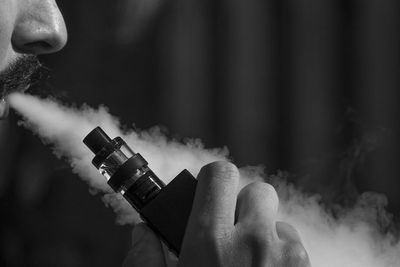 Bahaya Tersembunyi Rokok Elektrik yang Berisiko bagi Kesehatan Pelajar