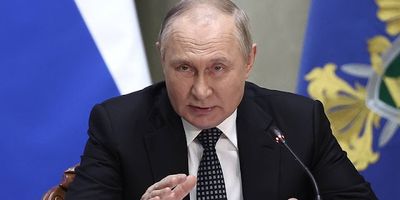 Putin dan Trump Teleponan 2 Jam, Rusia Dikabarkan Siap Akhiri Perang Ukraina