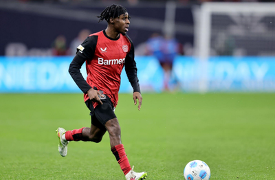 Arne Slot Kasih Penjelasan Soal Frimpong ke Liverpool