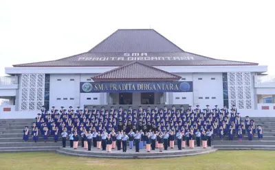 Bikin Bangga, 50 Siswa SMA Pradita Dirgantara Raih Beasiswa Kampus Top Luar Negeri