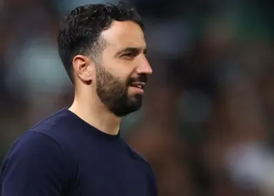 Ruben Amorim Bertahan tapi Garnacho Dibiarkan Pergi dari MU