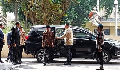 Senyum Khas Jokowi di Bareskrim untuk Klarifikasi Tudingan Ijazah Palsu