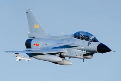 Saham Perusahaan Jet Tempur J-10C Buatan China Meroket Usai Kalahkan Rafale