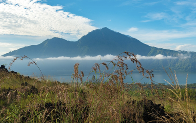 Kisah Mistis di Balik Gunung Merapi