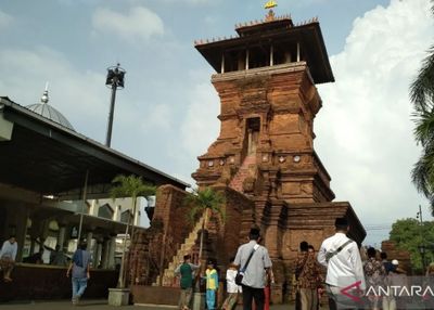 Daya Tarik Makam Sunan Kudus Magnet Ribuan Wisatawan dari Seluruh Penjuru Tanah Air