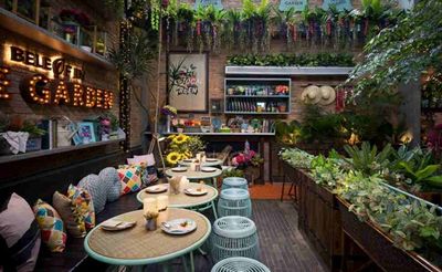 7 Rekomendasi Cafe di Pantai Indah Kapuk yang Cozy, Estetik, dan Instagramable