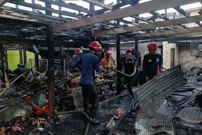 Kakek dan Cucu Tewas Terjebak Kebakaran di Parepare, 5 Rumah Ludes Terbakar
