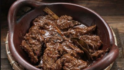 Rendang: Makanan Terenak di Dunia dari Minangkabau