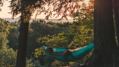 Fenomena Slow Living: Menemukan Makna Kehidupan di Tengah Kesibukan