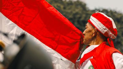 Transformasi Demokrasi di Indonesia: Dari Orde Lama ke Era Reformasi