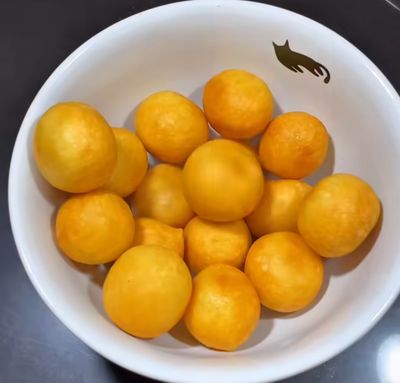 Kata Siapa Adonan Tanpa Terigu Jadi Keras? Cobain Resep Donat Tepung Ketan yang Lembut dan Gurih
