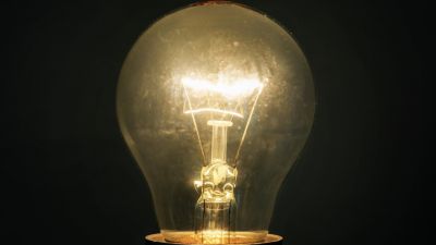 Lampu Bohlam: Transformasi dan Dampaknya dalam Kehidupan Sehari-hari