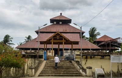 Menjelajahi Jejak Kejayaan: 12 Peninggalan Kerajaan Aceh yang Masih Kokoh Hingga Kini