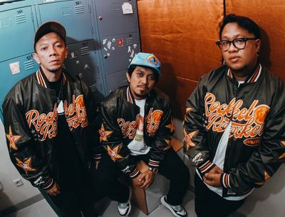 Rocket Rockers Tetap Membara Lewat Kolaborasi Rumit Bersama Rizky Irmansyah