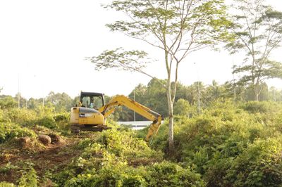 Pengelola Tol Lampung Bantu Normalisasi Saluran Air di Dua Desa Kecamatan Kalianda