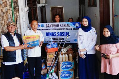 Sudinsos Jakarta Timur Sigap Bantu Korban Kebakaran di Bidara Cina