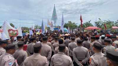 Ribuan Petani Geruduk Kantor Bupati Aceh Utara, Polres Turunkan 130 Personel