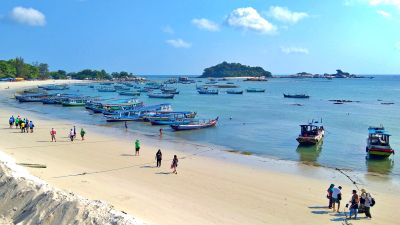 Menjelajahi Tempat Tersembunyi di Indonesia