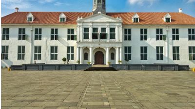 Dampak Warisan Kolonial di Indonesia: Sebuah Tinjauan Mendalam