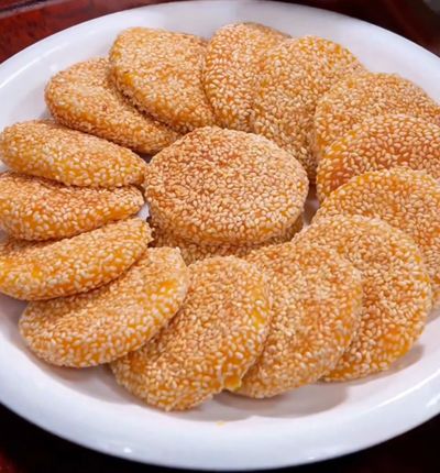Mungil, Manis, Gurih! Berikut Resep Labu Wijen Si Moodbooster Anti Mainstream