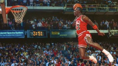 Michael Jordan: Legenda Olahraga dan Ikon Budaya Pop