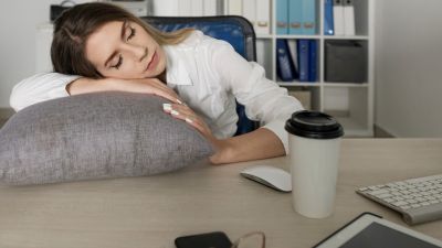 Rahasia Produktivitas: Manfaat Tidur Siang Singkat