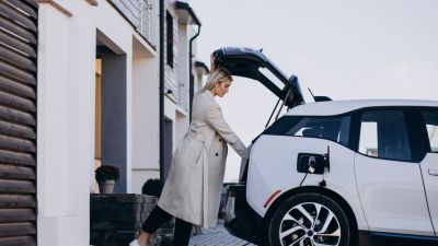 Mobil Hybrid: Pilihan Cerdas untuk Keluarga di Indonesia