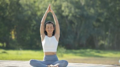 Manfaat dan Teknik Dasar Yoga untuk Pemula di Rumah