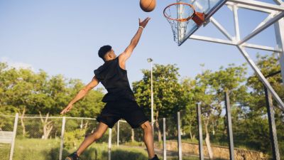 Pentingnya Teknik Dasar dalam Olahraga Basket untuk Remaja