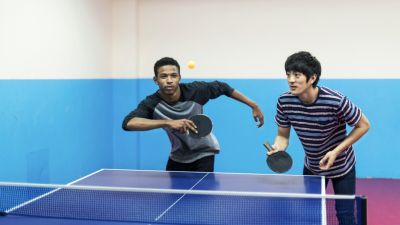 Teknik Menghadapi Bola Cepat dalam Tenis Meja