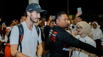 Pembalap MotoGP Tiba di Lombok Menjelang Ajang Mandalika 2025