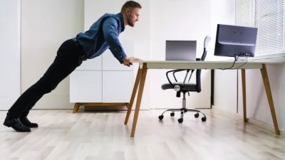 Mengenal Stand Up Desk Workout: Solusi Sehat untuk Pekerja Kantoran