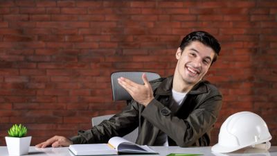 Strategi Sukses untuk Berkembang di Lingkungan Kerja yang Kompetitif