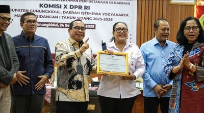 Kunjungi Gunungkidul, Komisi X DPR RI Berikan Bantuan Dana Perpustakaan 1 Miliyar