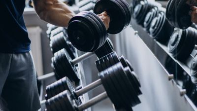 Panduan Memulai Angkat Beban di Gym untuk Pemula