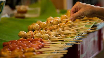 Evolusi Makanan Jalanan: Dari Pasar Tradisional ke Festival Kuliner Modern