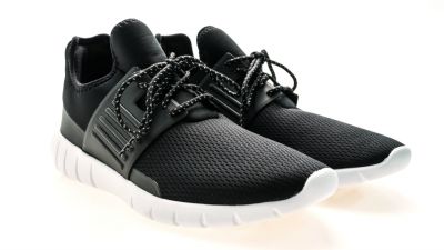 Popularitas Sneakers di Kalangan Anak Muda Indonesia